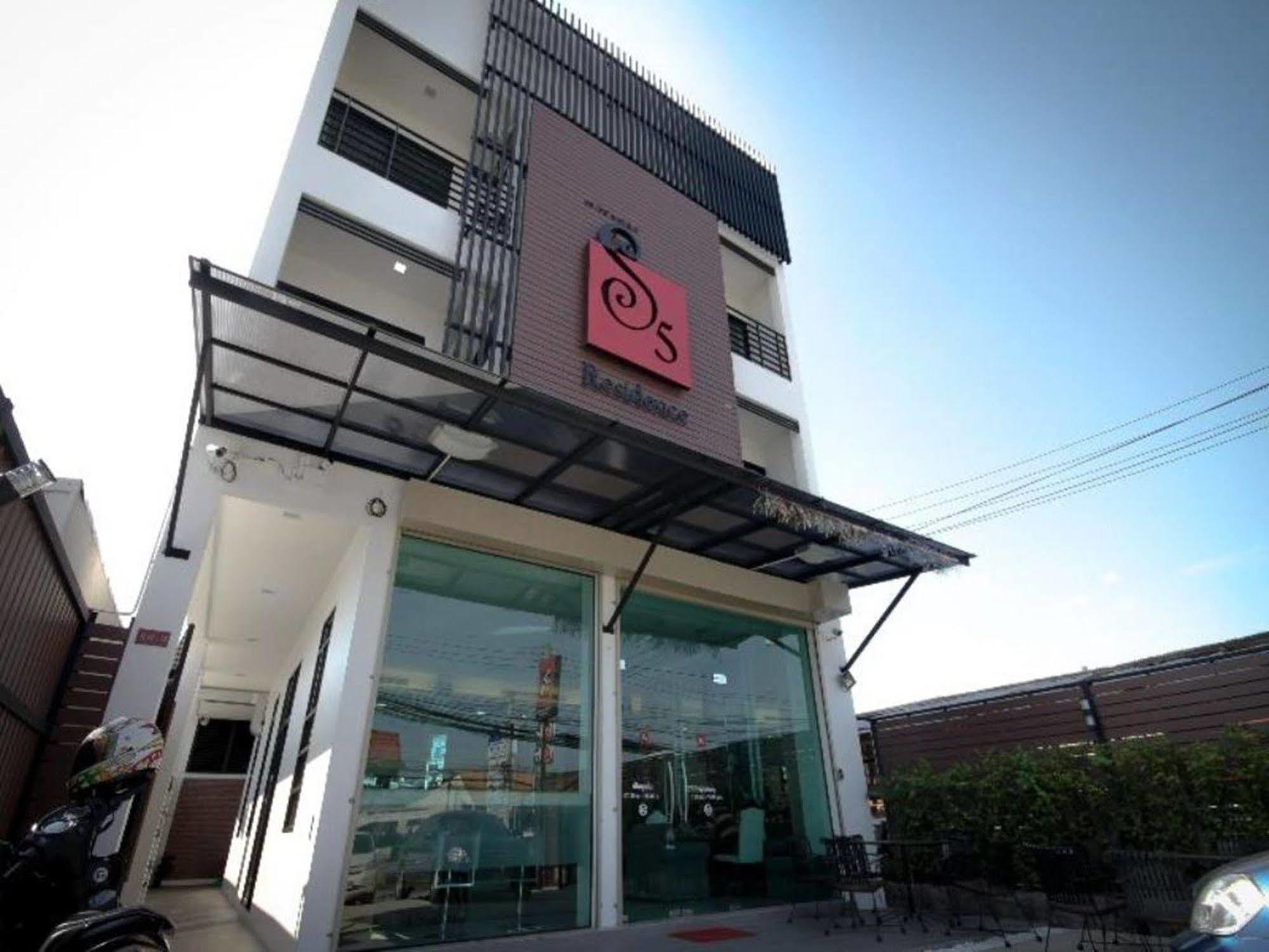 S5 Residence And Cafe Chalong Exterior foto